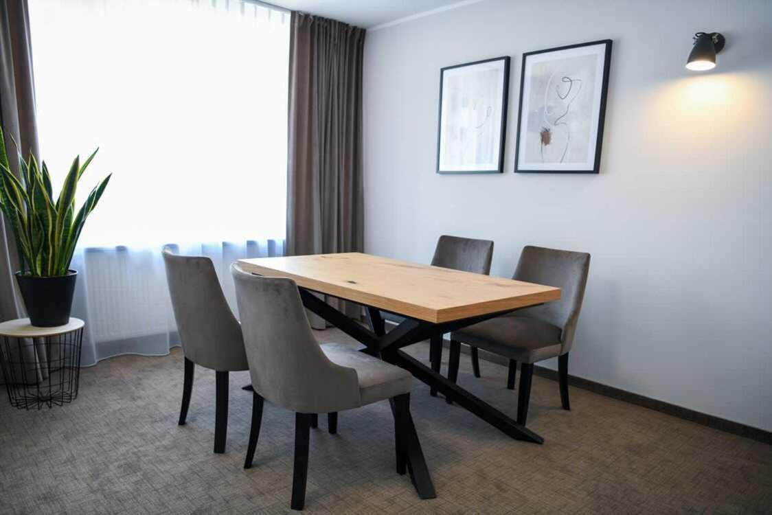تشيهانوف Lofft Hotel المظهر الخارجي الصورة